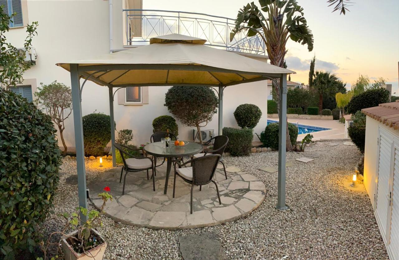 נאו חוריו Beach Villa Gladiolus מראה חיצוני תמונה
