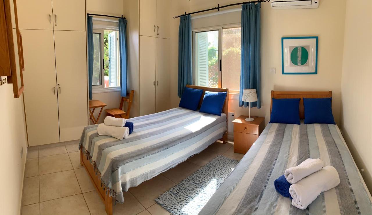 נאו חוריו Beach Villa Gladiolus מראה חיצוני תמונה